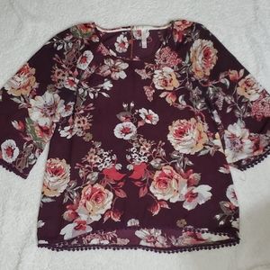 Xhilaration Floral Top